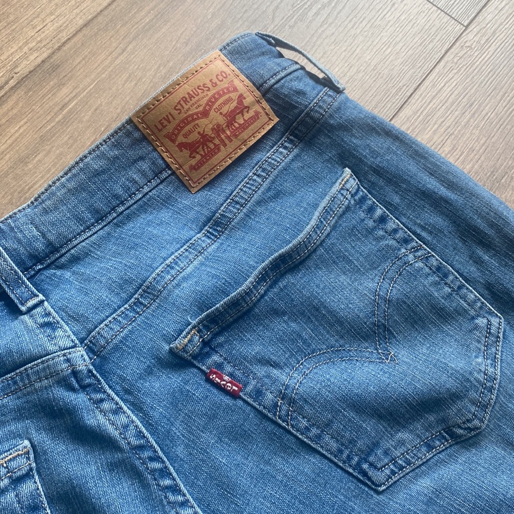 Levi’s boyfriend jeans size 16W. Worn once! - Picture 5 of 5